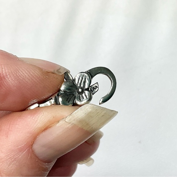 Trollbeads LAA Sterling Bracelet w/double Clasp Flower Lock - Picture 7 of 8